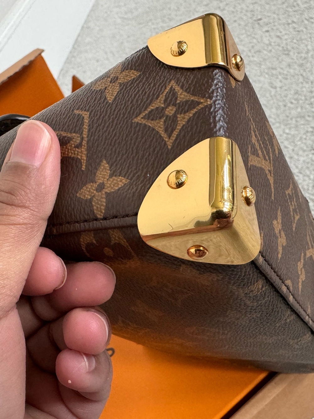 Louis Vuitton Trunkie - Picture 10 of 15